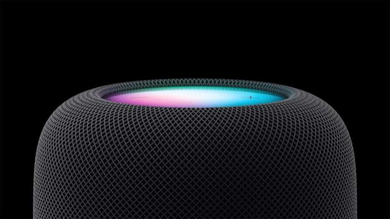 Apple doubles down on privacy after Siri-snooping settlement