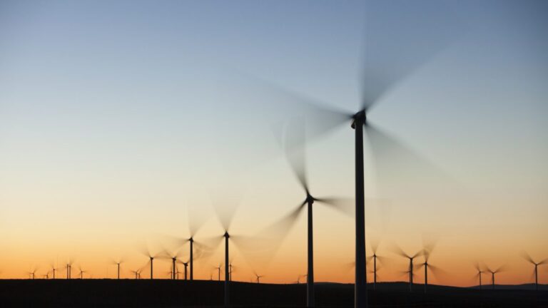 Data centers say Trump’s crackdown on renewables bad for business, AI
